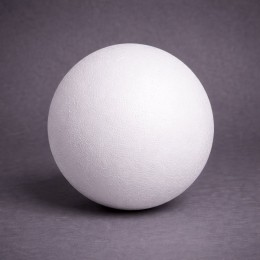 Куля з пінопласту