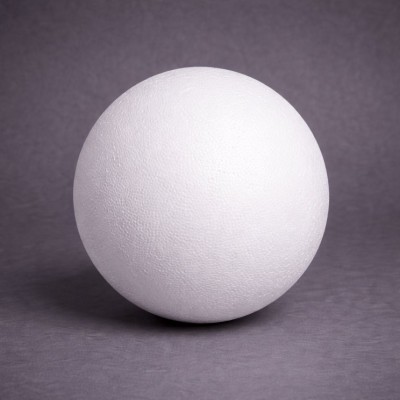 Куля з пінопласту